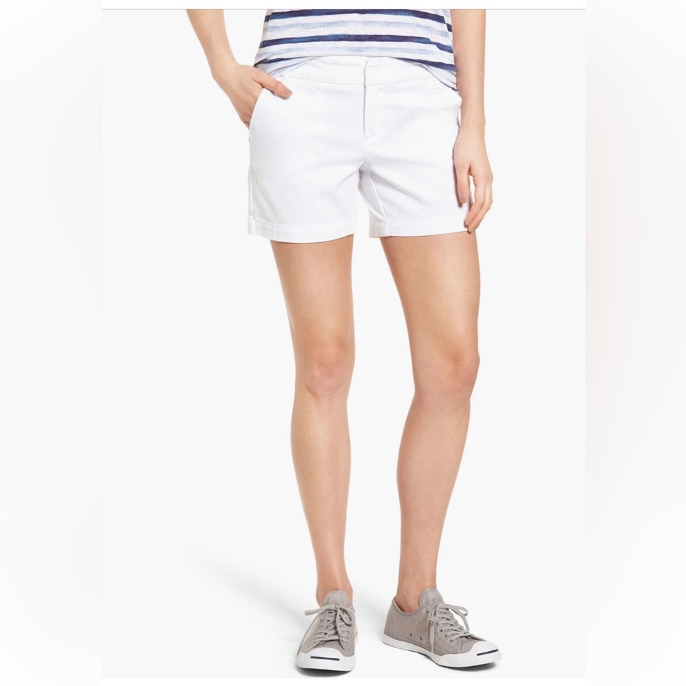 Carlson NWT 5 Inch Cotton Blend Twill Shorts Size 6 in White